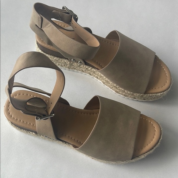 Soda Tan Espadrille Sandals - Picture 6 of 10